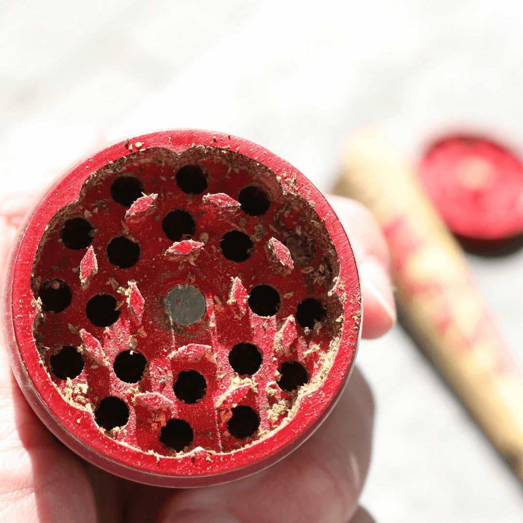 Weed Shake 101: What It Is, What It’s For, What to Avoid